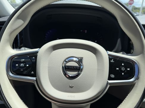 Certified 2024 Volvo XC60 B5 Core AWD/4WD image 29