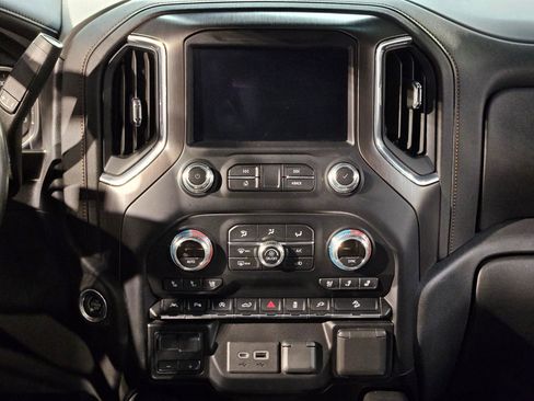 Used 2021 GMC Sierra 1500 AT4 w/ AT4 Value Package image 16