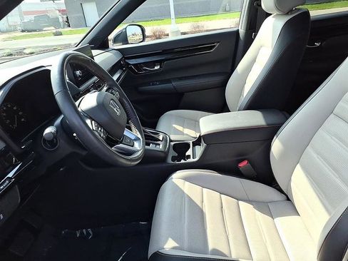 Used 2024 Honda CR-V Sport Touring image 15