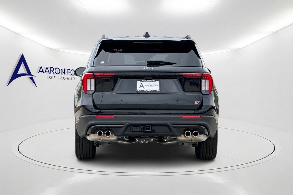 Used 2025 Ford Explorer ST-Line w/ Premium Package RWD image 4