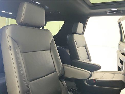 Used 2021 Chevrolet Tahoe LT w/ LT Signature Plus Package AWD/4WD image 43