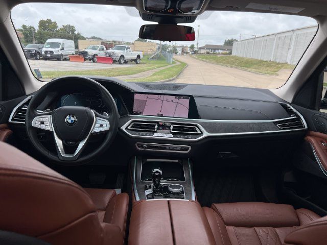 Used 2022 BMW X7 xDrive40i w/ Premium Package AWD/4WD image 25