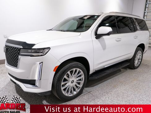 Used 2024 Cadillac Escalade Premium Luxury w/ Performance Package AWD/4WD image 2