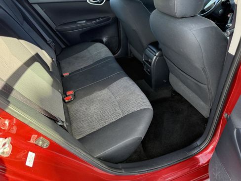 Used 2015 Nissan Sentra SV image 21