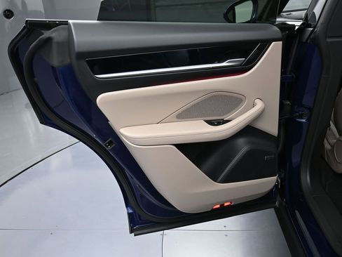 Certified 2025 Porsche Macan 4S Electric image 23