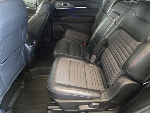 New 2025 Ford Explorer ST-Line w/ Premium Package image 29