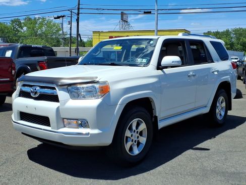 Used 2013 Toyota 4Runner SR5 w/ Premium Pkg AWD/4WD image 8