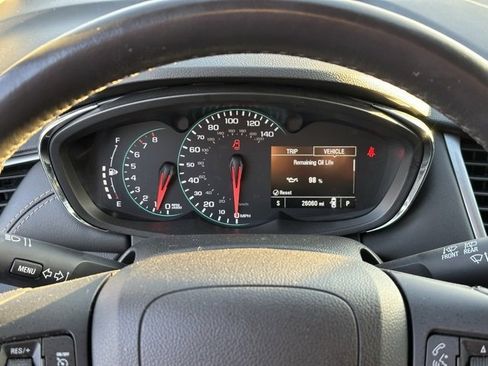 Certified 2022 Chevrolet Trax LT w/ LT Convenience Package image 8