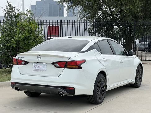 New 2026 Nissan Altima 2.5 SV w/ SV Special Edition Package FWD image 4