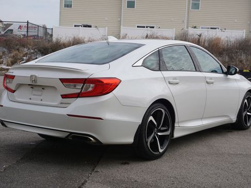 Used 2019 Honda Accord Sport image 7