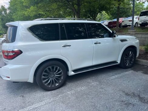 Used 2023 Nissan Armada Platinum w/ Captain's Chairs Package AWD/4WD image 6