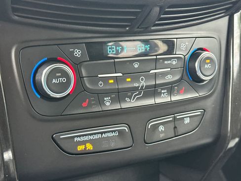 Certified 2017 Ford Escape Titanium AWD/4WD image 21