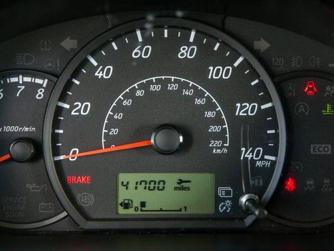 Used 2018 Mitsubishi Mirage ES image 12