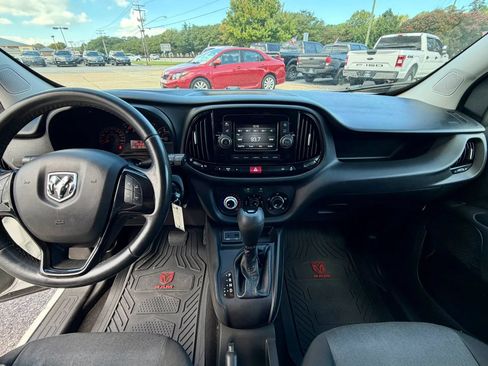 Used 2017 RAM ProMaster City Tradesman SLT w/ Rear Back-up Camera Group FWD image 10