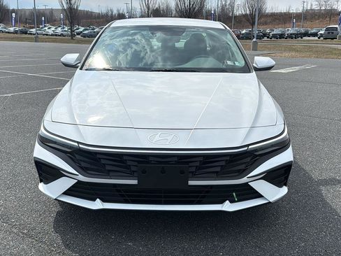 Used 2026 Hyundai Elantra SE image 16