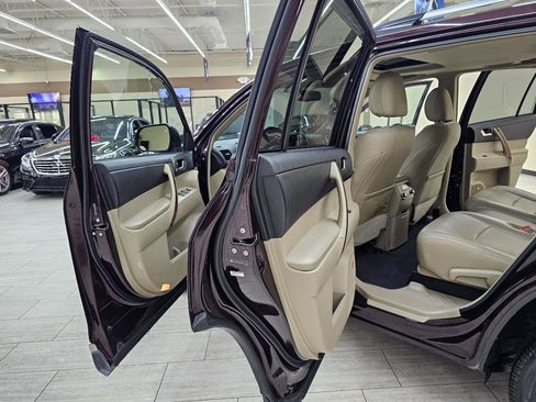 Used 2012 Toyota Highlander Limited FWD image 16