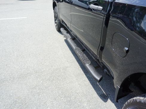 Used 2022 Chevrolet Silverado 1500 Custom AWD/4WD image 11