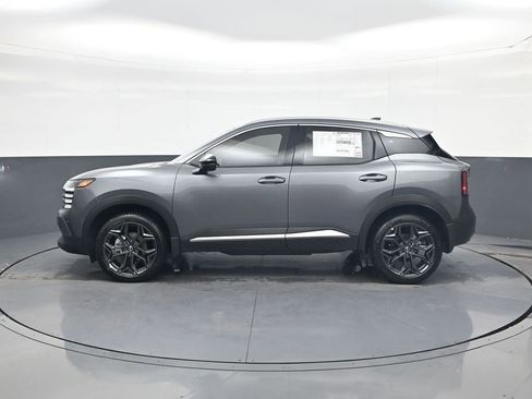 New 2026 Nissan Kicks SR w/ SR Premium Package AWD/4WD image 4