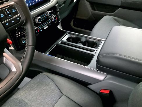 Used 2024 Ford F150 XLT image 8
