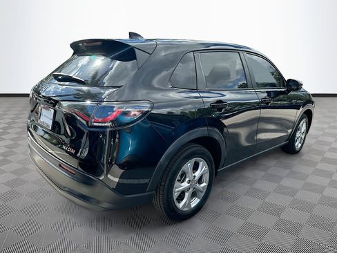 Used 2023 Honda HR-V LX image 5