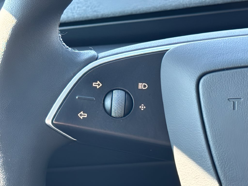 Used 2025 Tesla Model 3 Long Range RWD image 16