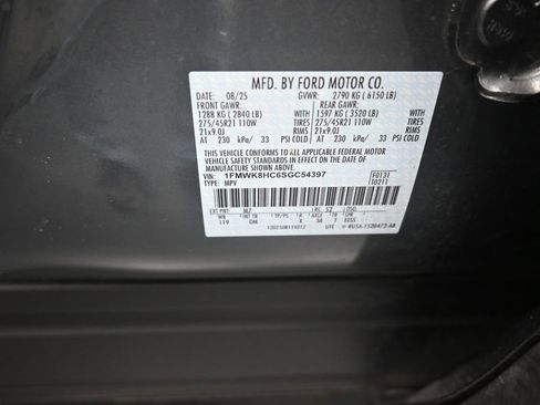 Certified 2025 Ford Explorer Platinum w/ Ultimate Package AWD/4WD image 20