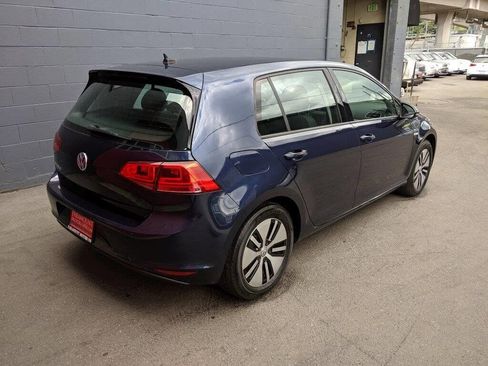 Used 2016 Volkswagen e-Golf SE w/ DC Fast Charging Package image 3
