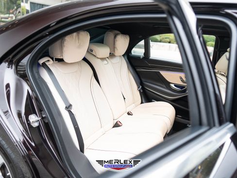 Used 2018 Mercedes-Benz S 560 Sedan image 18