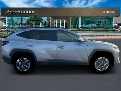 New 2026 Hyundai Tucson SEL AWD/4WD image 9