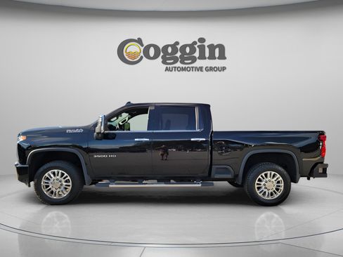 Certified 2023 Chevrolet Silverado 3500 High Country image 2