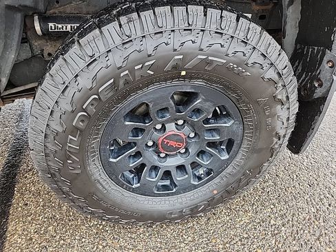 Used 2018 Toyota Tacoma TRD Pro AWD/4WD image 34