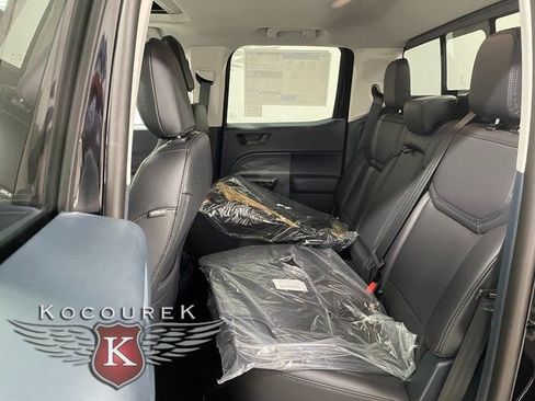 New 2026 Ford Maverick Lariat AWD/4WD image 21