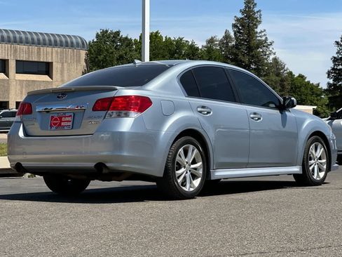 Used 2014 Subaru Legacy 3.6R Limited image 3