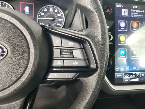 Used 2025 Subaru Crosstrek 2.5i Premium AWD/4WD image 25