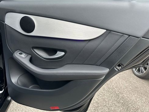 Used 2022 Mercedes-Benz GLC 300 image 31