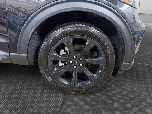 Used 2023 Ford Explorer ST-Line w/ Class IV Trailer Tow Package image 14