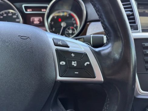 Used 2015 Mercedes-Benz GL 450 4MATIC image 27