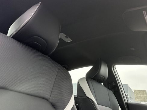 Used 2025 Toyota Camry SE image 18