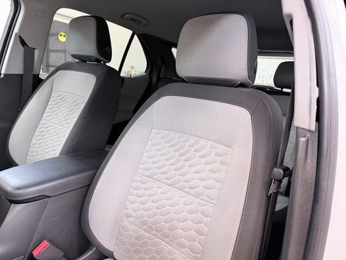 Used 2021 Chevrolet Equinox LS w/ LPO, Blackout Package FWD image 15