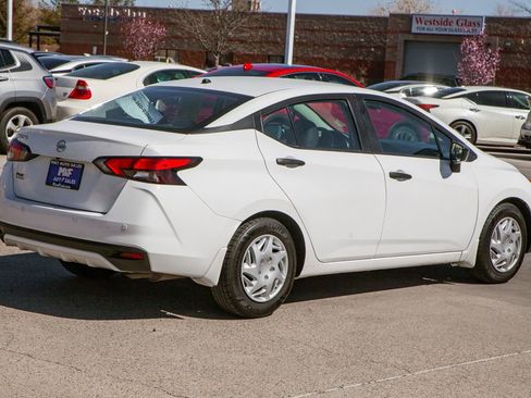 Used 2021 Nissan Versa S image 4