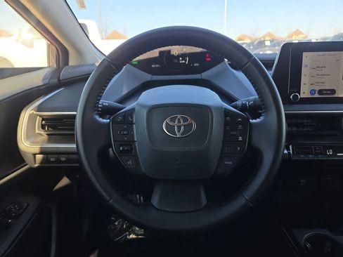 Used 2024 Toyota Prius LE image 21