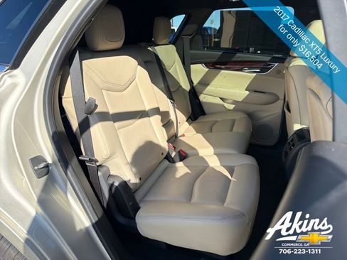 Used 2017 Cadillac XT5 Luxury w/ Driver Awareness Package image 18