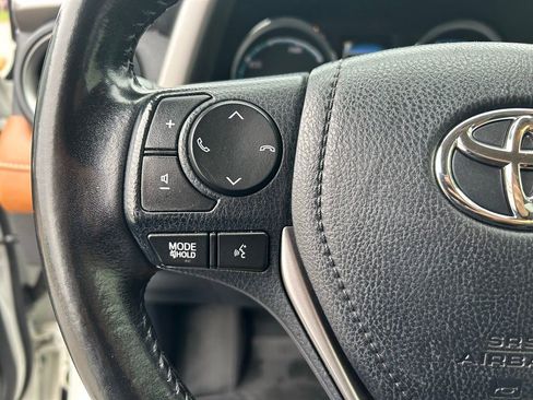 Used 2017 Toyota RAV4 Limited w/ Advanced Technology Package AWD/4WD image 15