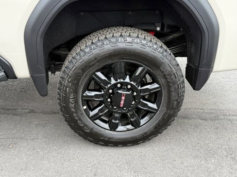 New 2026 GMC Sierra 3500 AT4 image 10