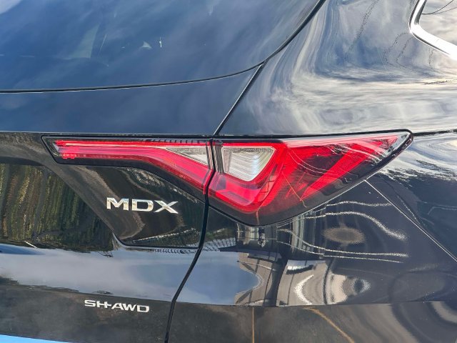 Certified 2024 Acura MDX w/ Advance Package AWD/4WD image 11
