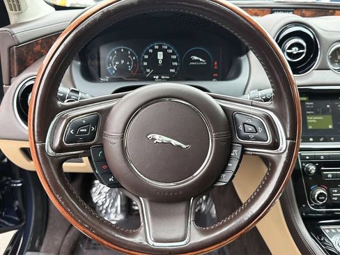 Used 2019 Jaguar XJ L Portfolio AWD/4WD image 6