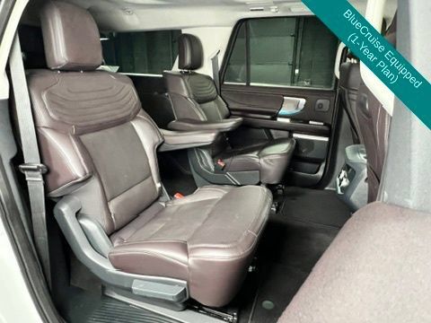Used 2025 Ford Expedition Max Platinum w/ Platinum Ultimate Package AWD/4WD image 14