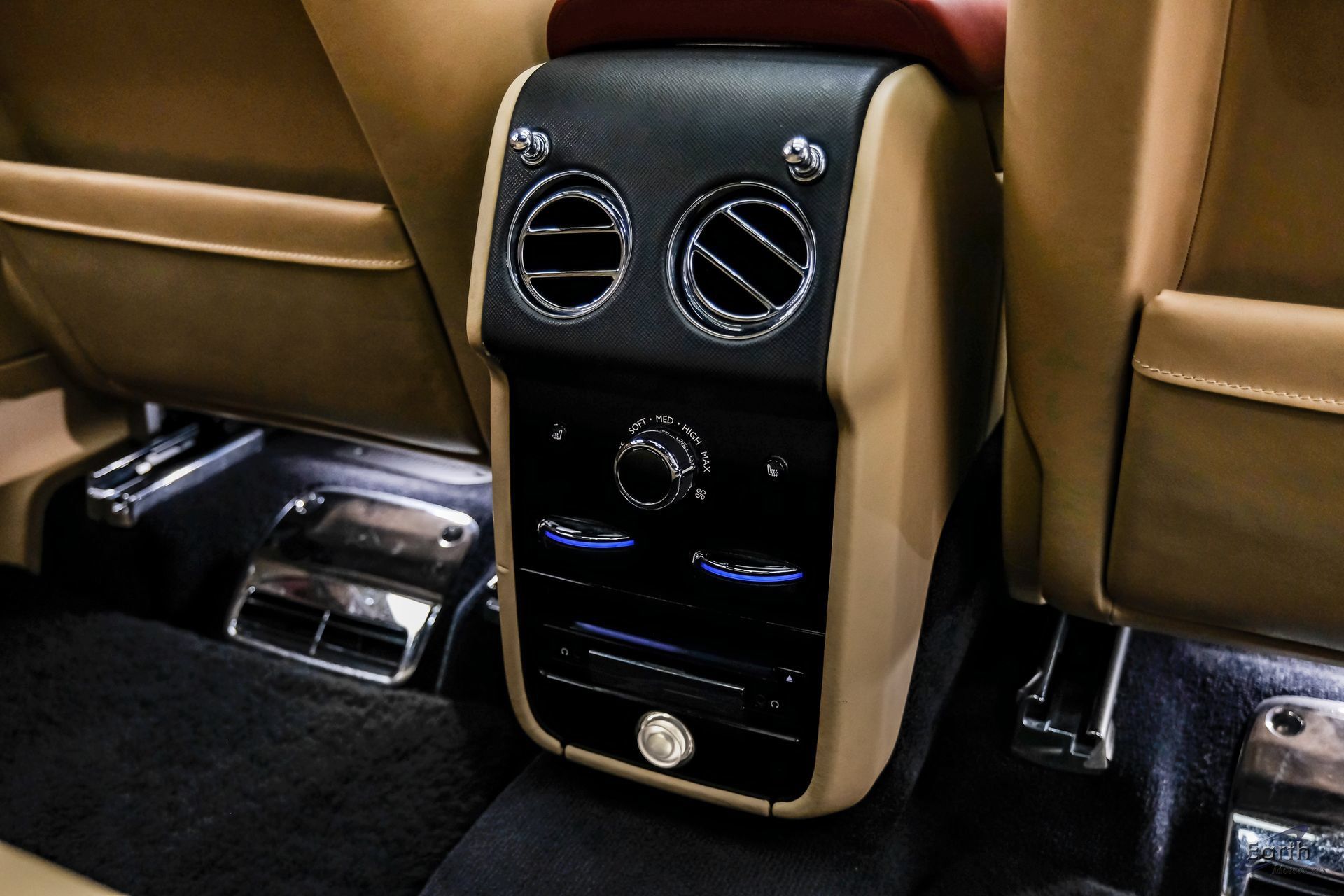 Used 2019 Rolls-Royce Cullinan AWD/4WD image 93
