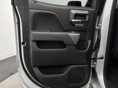 Used 2018 Chevrolet Silverado 1500 LT RWD image 21