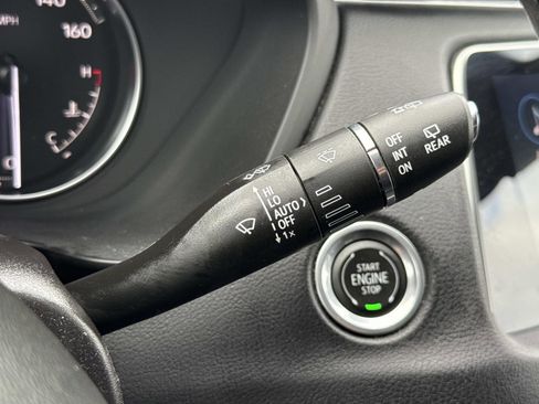 Used 2023 Cadillac XT4 Premium Luxury image 16